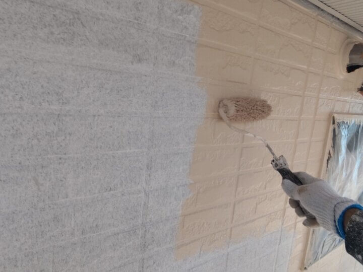 ⑰外壁上塗り 一回目(SR-410)
