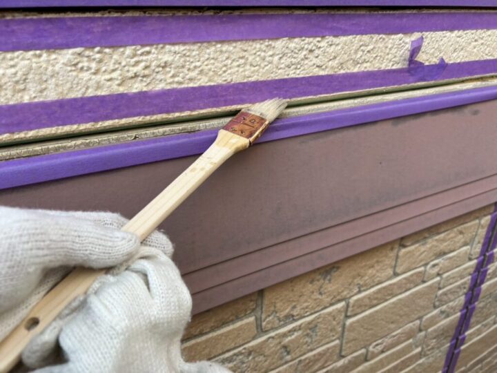 ②プライマー塗布(シーリング工事)