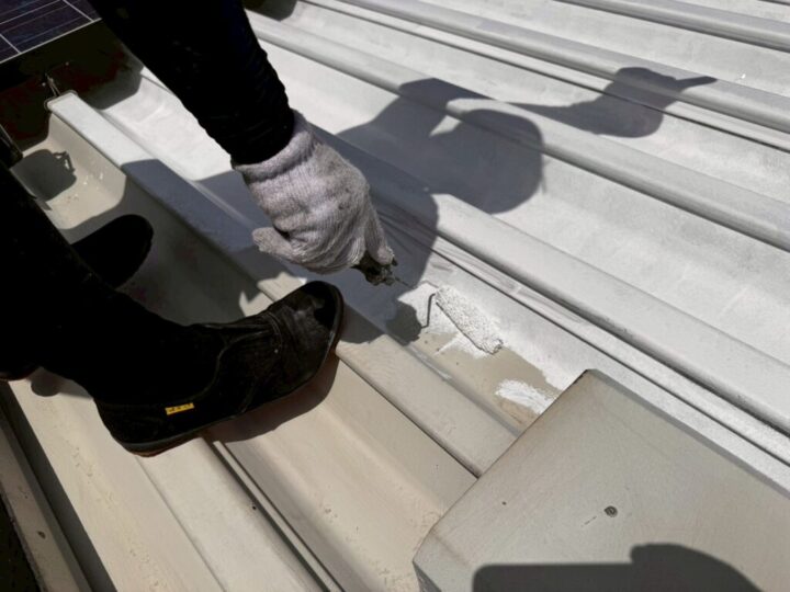 ⑧屋根(折半)下塗り