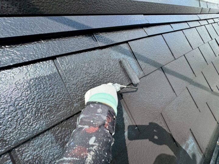 ⑬屋根(正面)上塗り 二回目(CLR-110)