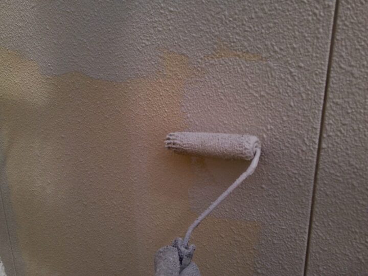 ⑬外壁上塗り 一回目(SR-108)