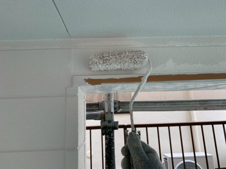 ⑪外壁上塗り 一回目