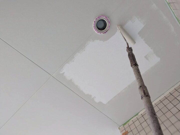 ⑪軒天塗装 一回目