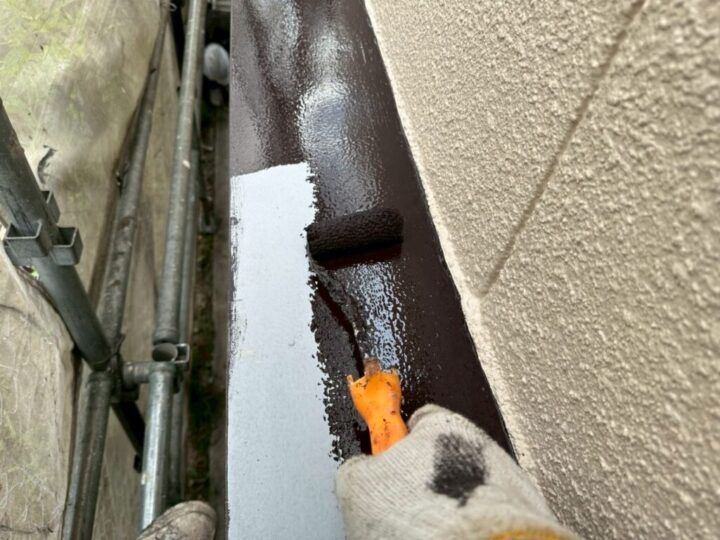 ⑦鉄部・木部上塗り 一回目