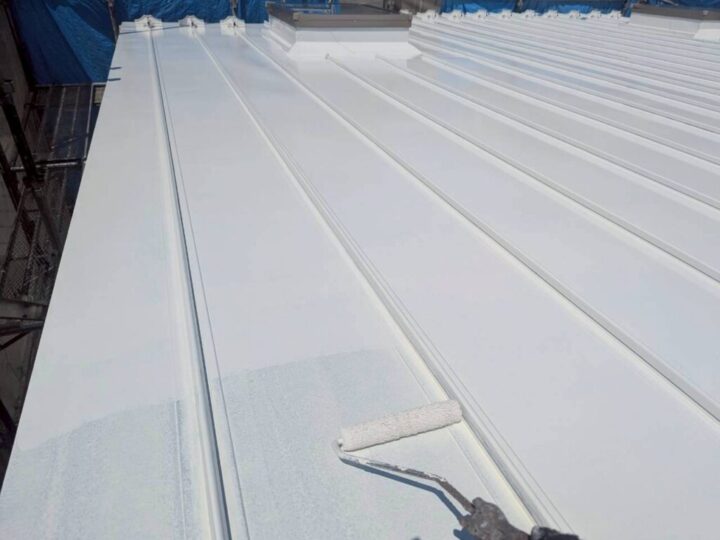 ⑨屋根上塗り 一回目