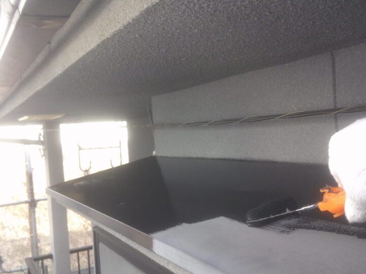 ③鉄部錆止め塗布