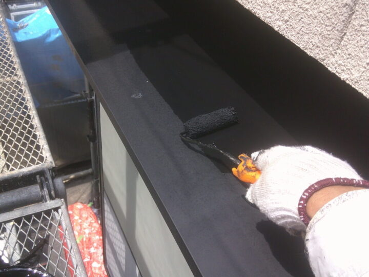 ⑪鉄部・木部上塗り 一回目